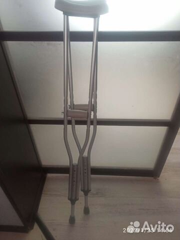 Аренда костыли подмышечные,ходунки