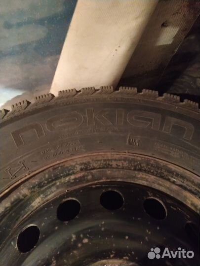 Nokian Tyres Hakkapeliitta 4 215/65 R16