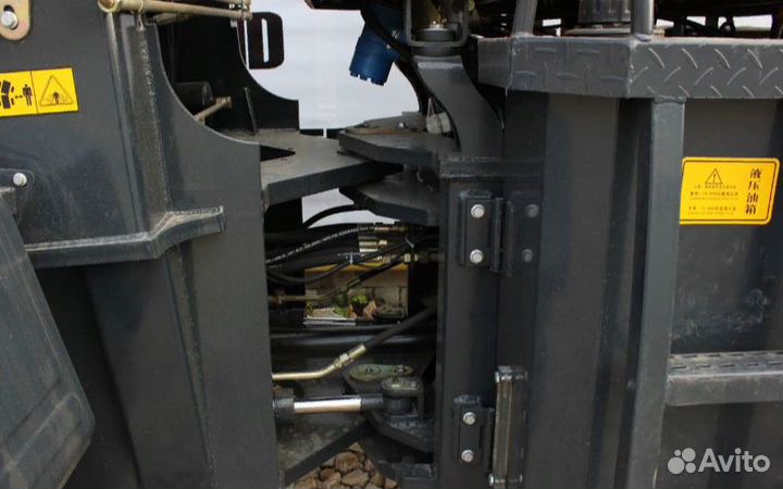 Фронтальный погрузчик YIGONG ZL30, 2023