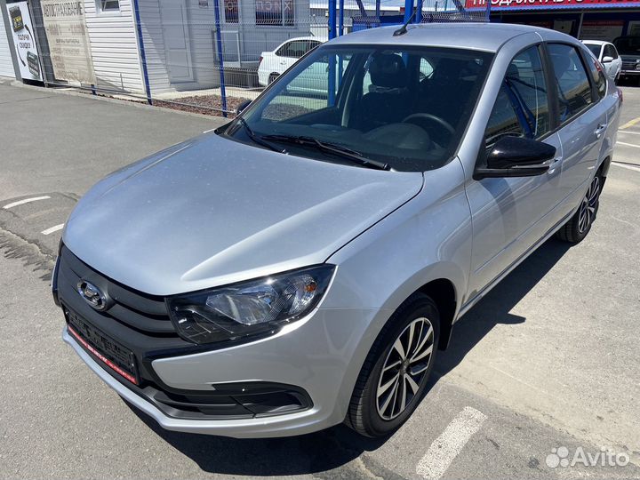 LADA Granta 1.6 AT, 2024, 300 км