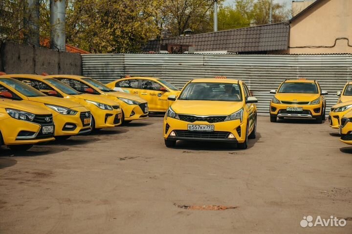 Водитель такси, авто домашнего хранения