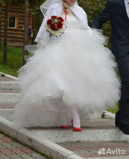 Свабебные платье