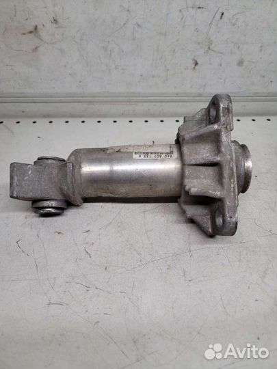 Кронштейн переднего бампера Audi A4 B6