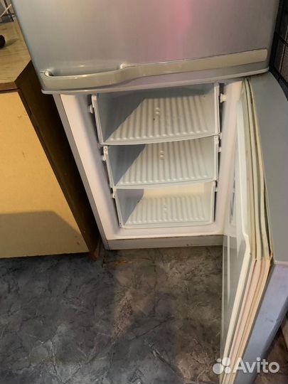 Холодильник бу samsung