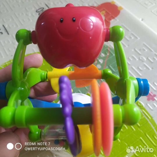 Игрушка на присоске chicco