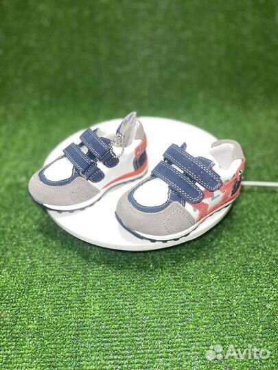 Кроссовки детские. XP5820