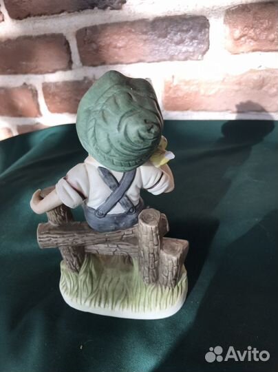 Статуэтка мальчика Германия