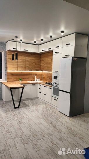 Кухня под потолок. Угловая кухня