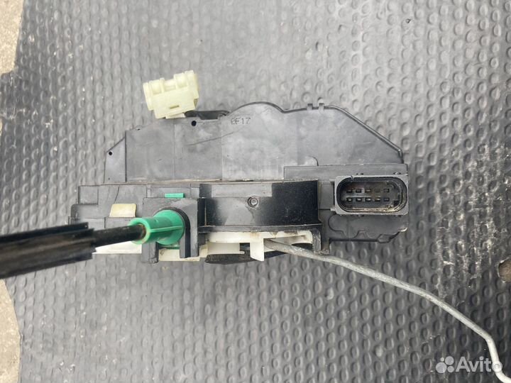 Замок передней правой двери Chevrolet cruze