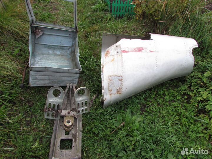 Части от истребителя