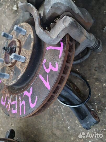 Кулак поворотный передний Nissan X-Trail T31