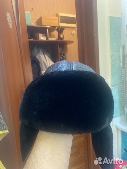 Мужская кожаная шапка ушанка