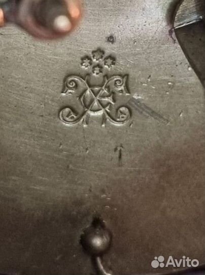 Часы каминные с боем,19 в. Мастер 