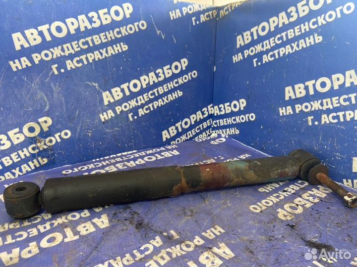 Передний амортизатор подвески. Western Star тягач