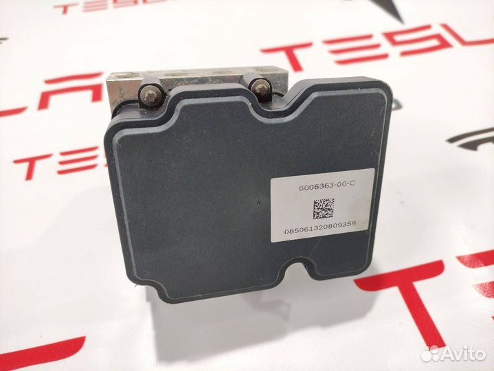 Блок ABS Tesla Model S 2015 6006363-00-C