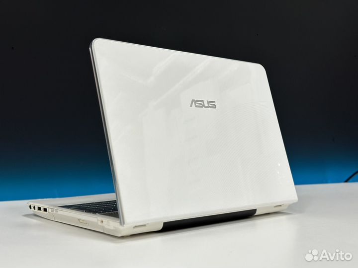 Игровой Asus 8G озу SSD256g GeForce 2G Core i3