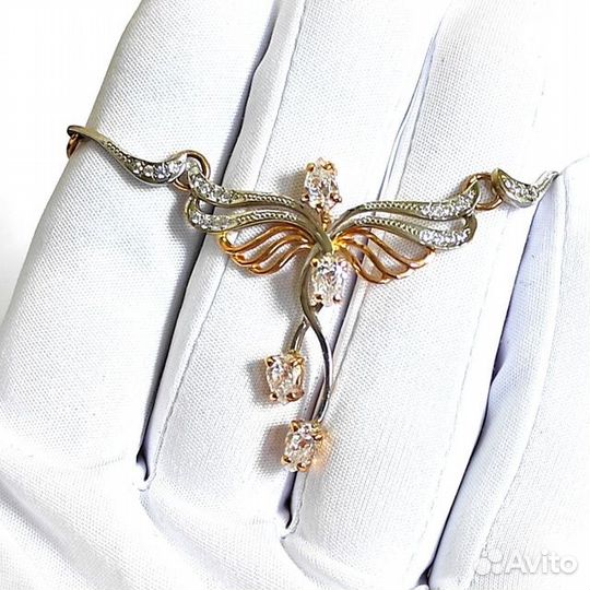 Золотое колье с фианитом