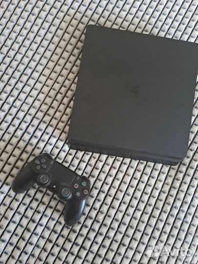 Sony PS4 slim 1tb