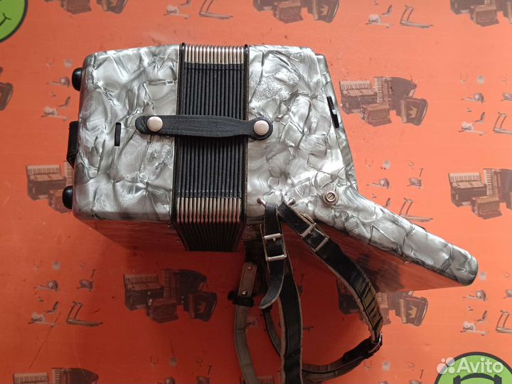 Аккордеон weltmeister/Скупка/ Отличный