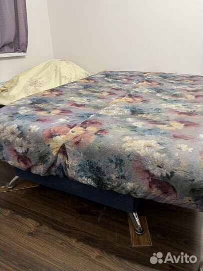 Диван книжка