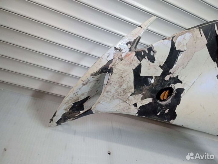 Yamaha R1 2004-2006. Пластик боковой