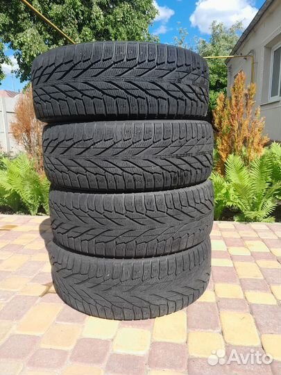 Nokian Tyres Hakkapeliitta R2 SUV 225/60 R17