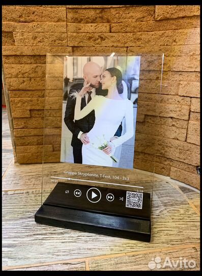 Портрет на стекле