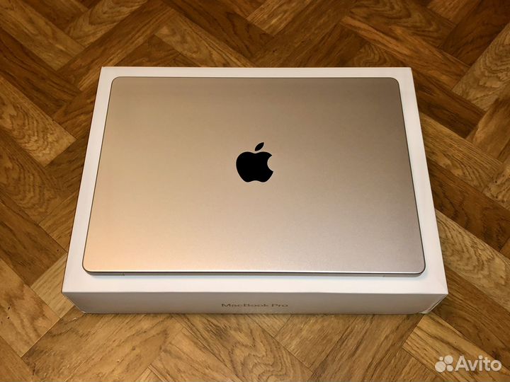 MacBook Pro M2 Max 14