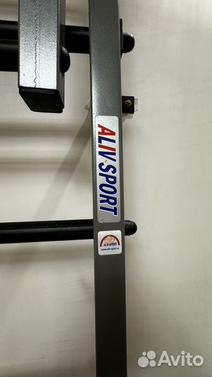 Шведская стенка с турником и гимнастическим матом