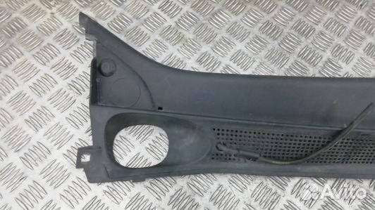 Накладка декоративная (жабо, дождевик) dacia sande