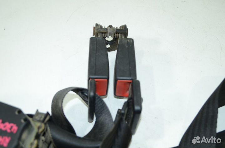 Ремень безопасности задний Ford Focus DF 1.6 zetec