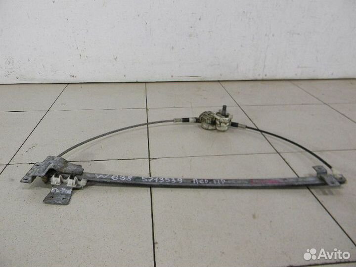 Стеклоподъемник механический передний правый