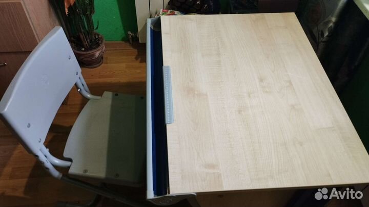 Растущая парта и стул бу