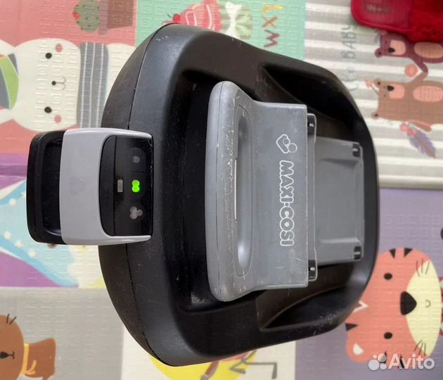 Автолюлька maxi cosi с базой isofix