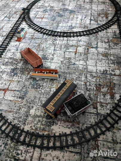 Поезд с железной дорогой