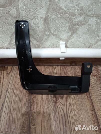 Продам задний л брызговик от hyundai ai 40 2016 г