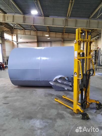 Емкость 10 кубов под воду и гсм Резервуар Цистерна