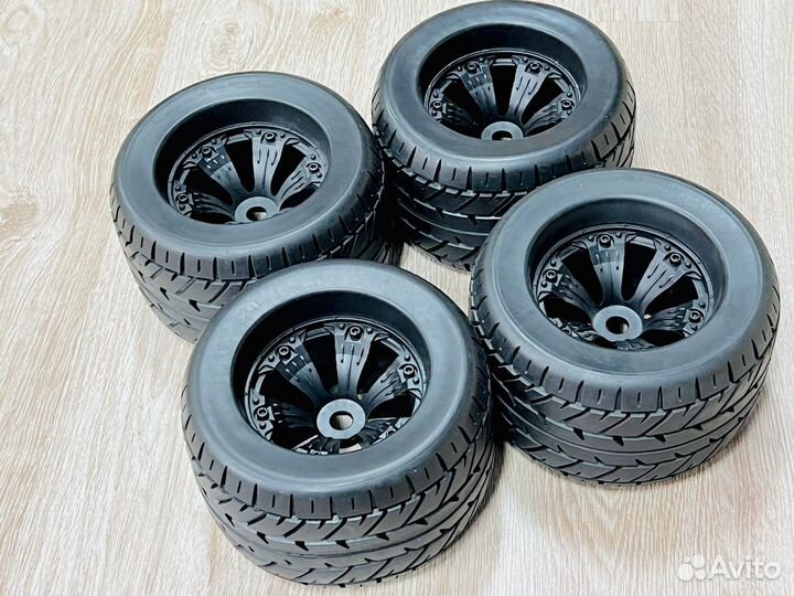 Колеса для монстр-трагги 1/8 170x100мм 17hex