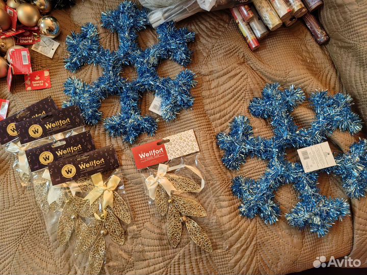 Новогодние украшения, снежинки, украшения