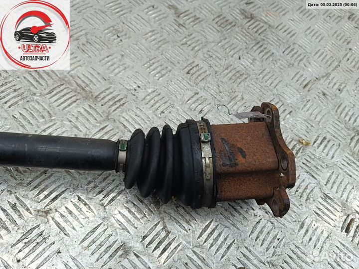 Полуось передняя правая б/у Audi A6 C6 (2004-2011) 4F0407272G