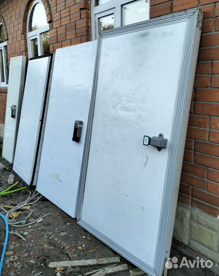 Двери для холодильных камер б/у