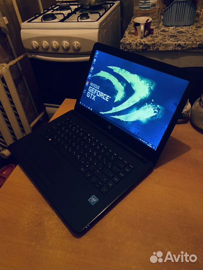 Hp 14bs идеальный CeleronN3060/8gb/500gb