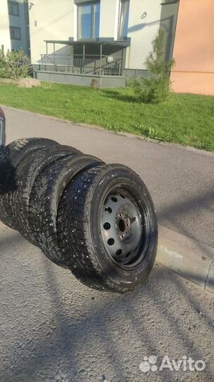 Колёса зимние 175/65 R14 dunlop