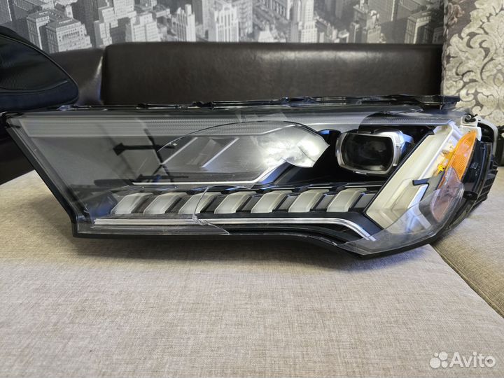 Фара левая Audi Q7 4m рестайлинг на запчасти