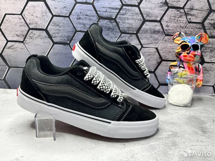 Кроссовки Vans knu skool дутыши черный