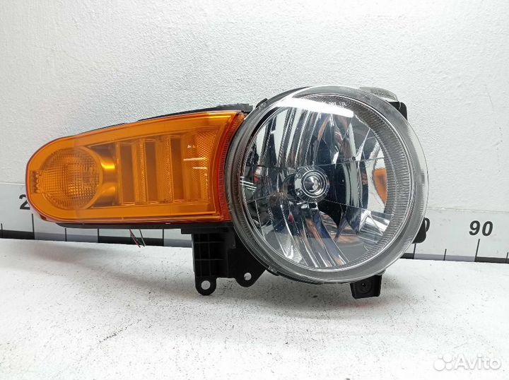 Фара правая Toyota FJ Cruiser