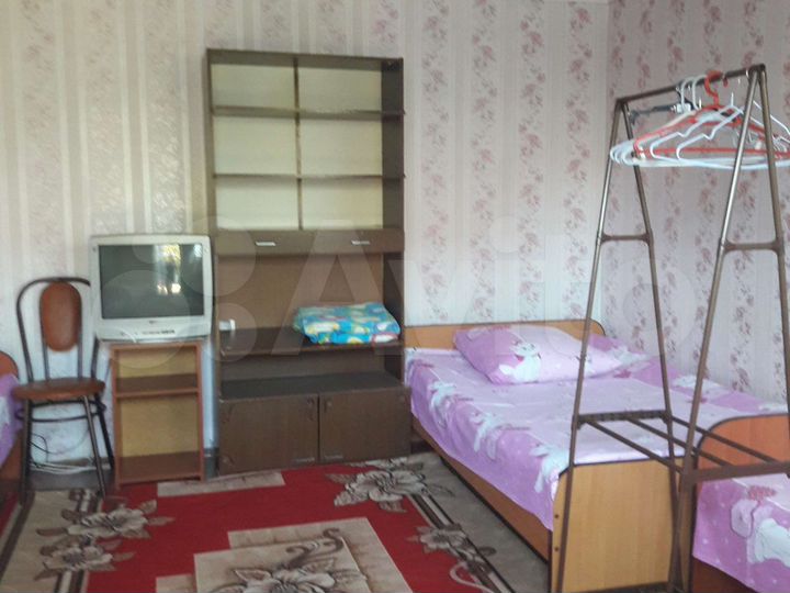 Комната 40 м² в 3-к., 1/1 эт.