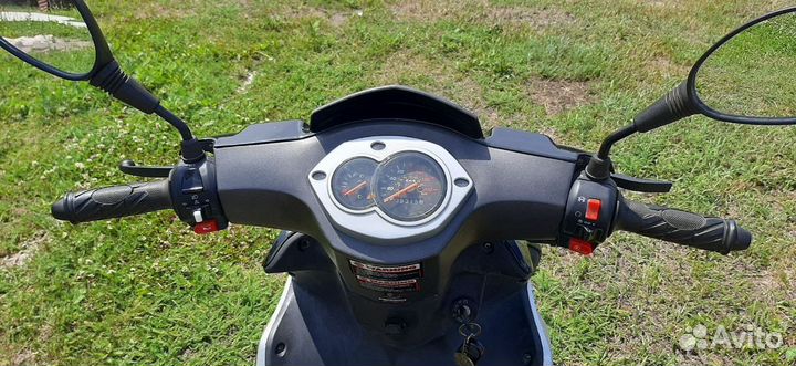 Скутер nexus (150 кубов)
