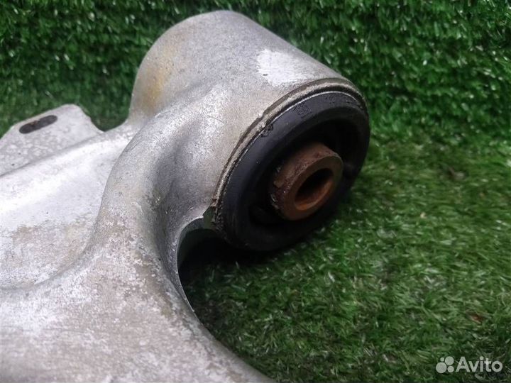 Рычаг передний правый Opel Astra J (2010-2016)