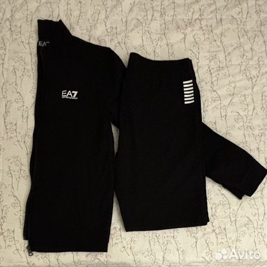 Спортивный мужской костюм armani